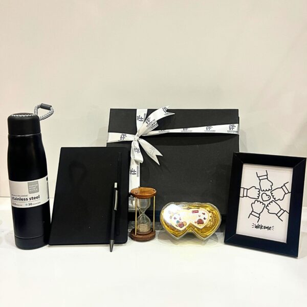 Elite Black Welcome Kit