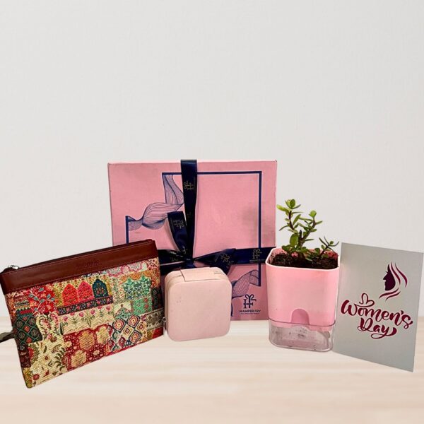 Green Grace Women’s Day Gift Hamper